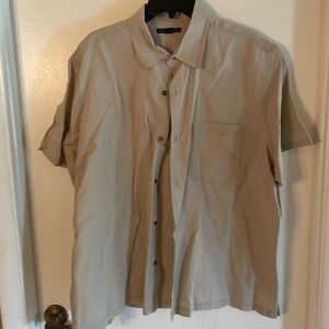 Banana Republic tan short sleeve linen shirt XL
